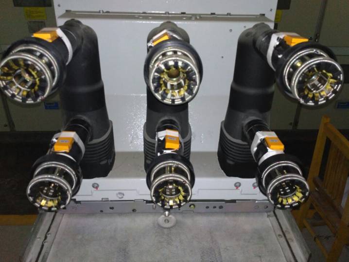 開關柜測溫.jpg 開關柜測溫.jpg